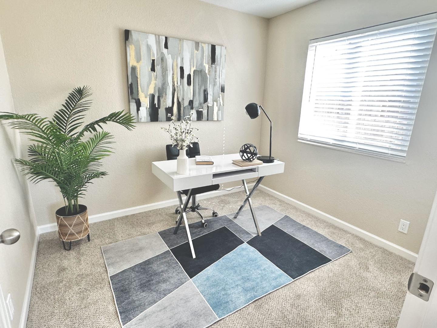 Detail Gallery Image 12 of 19 For 5906 Saint Paul Dr, Newark,  CA 94560 - 4 Beds | 2 Baths
