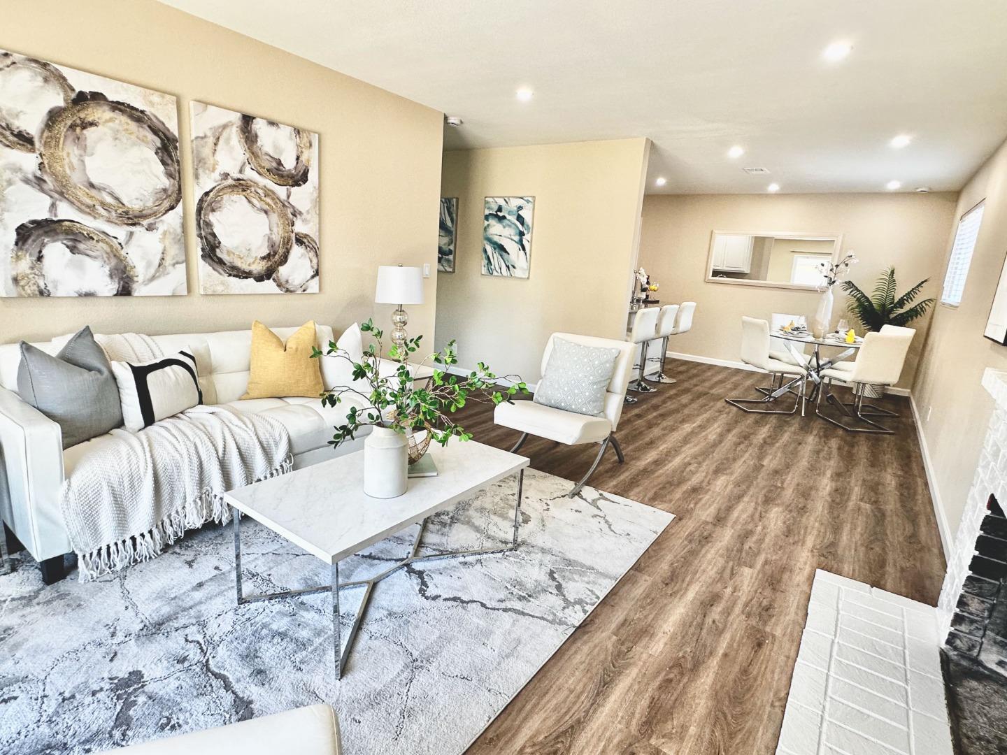 Detail Gallery Image 4 of 19 For 5906 Saint Paul Dr, Newark,  CA 94560 - 4 Beds | 2 Baths