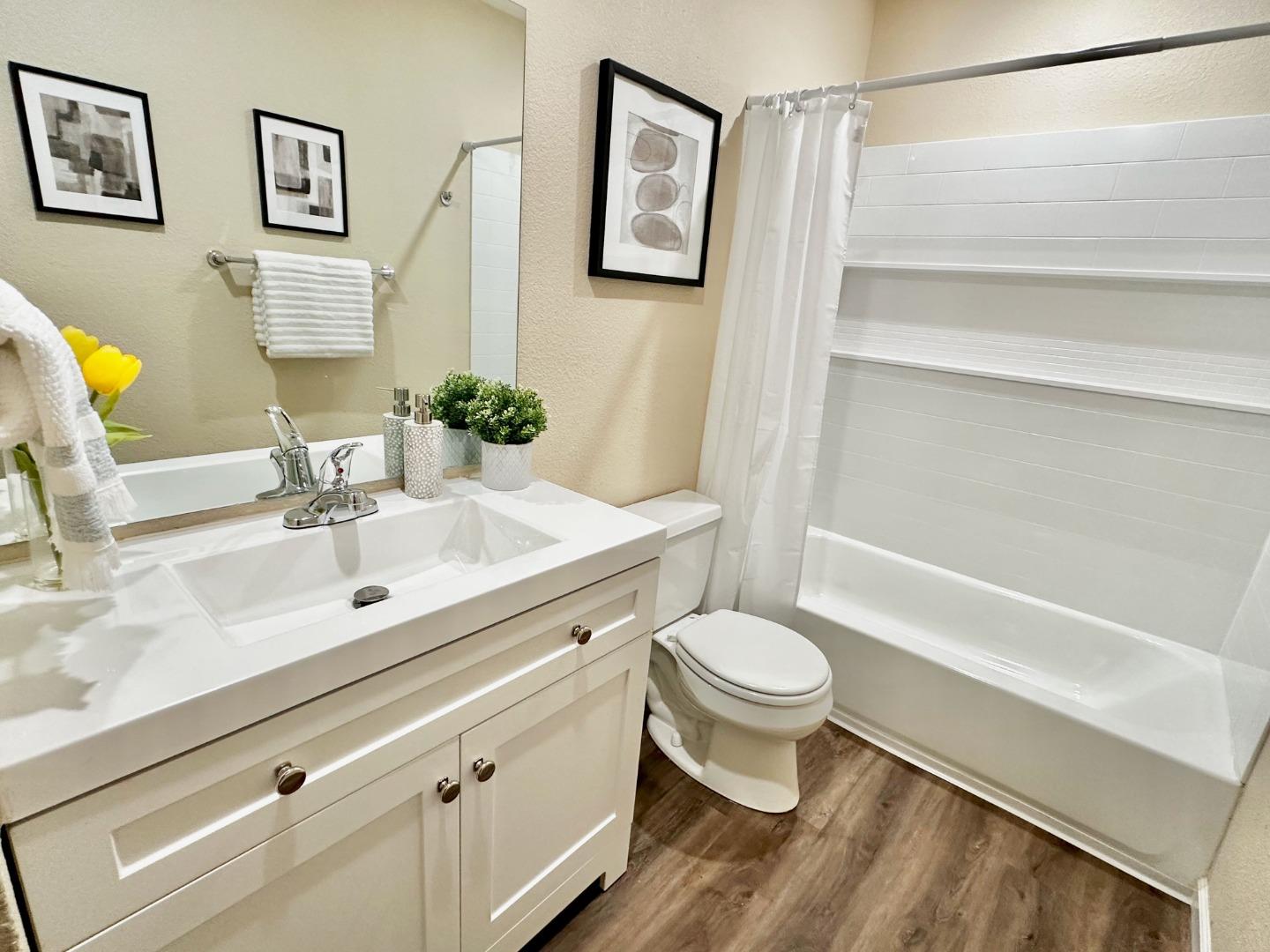 Detail Gallery Image 8 of 19 For 5906 Saint Paul Dr, Newark,  CA 94560 - 4 Beds | 2 Baths