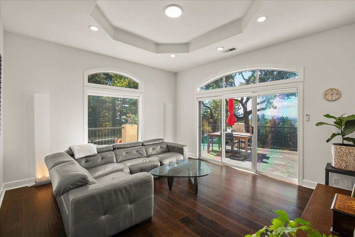 Detail Gallery Image 10 of 52 For 54 Old Orchard Rd, Los Gatos,  CA 95033 - 4 Beds | 5 Baths