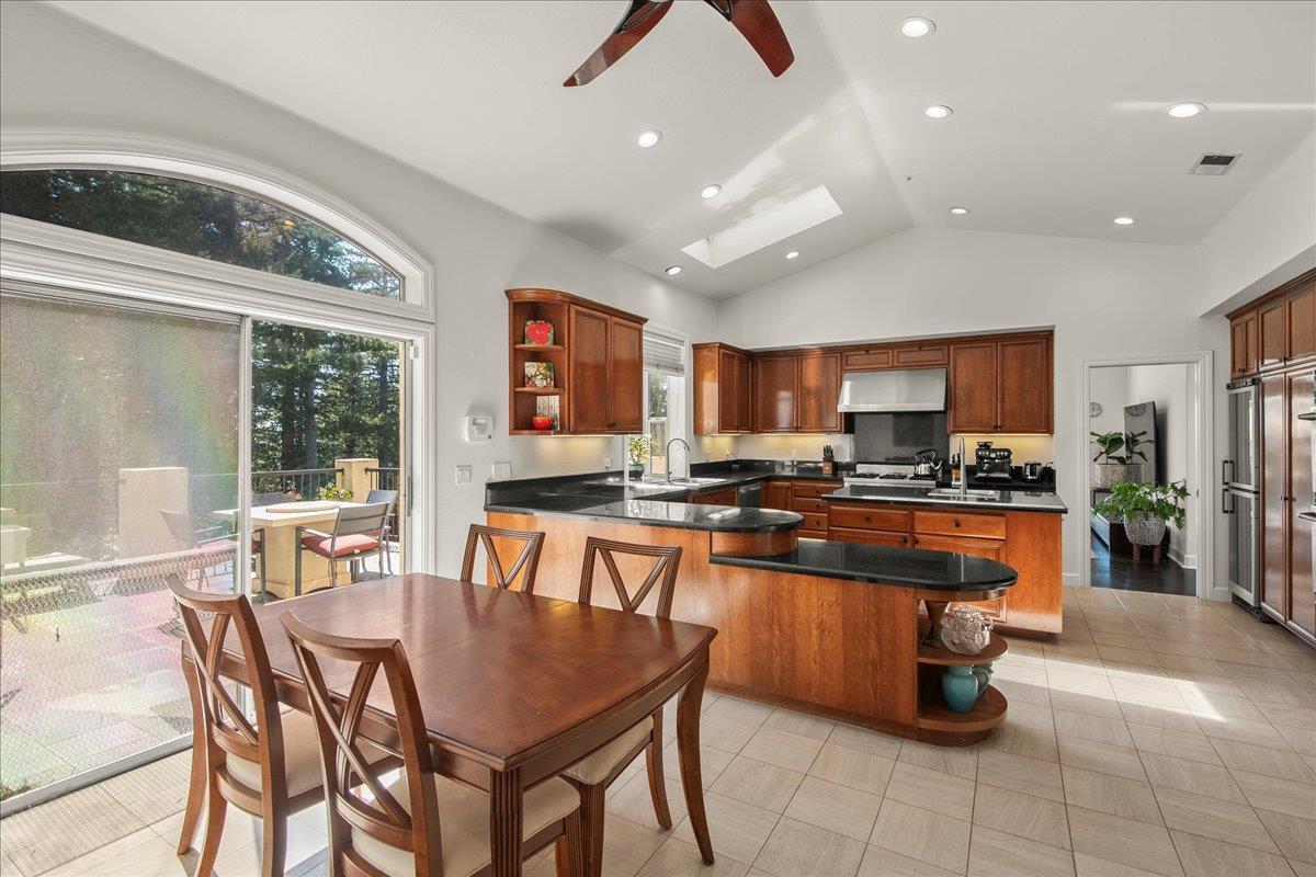 Detail Gallery Image 12 of 52 For 54 Old Orchard Rd, Los Gatos,  CA 95033 - 4 Beds | 5 Baths