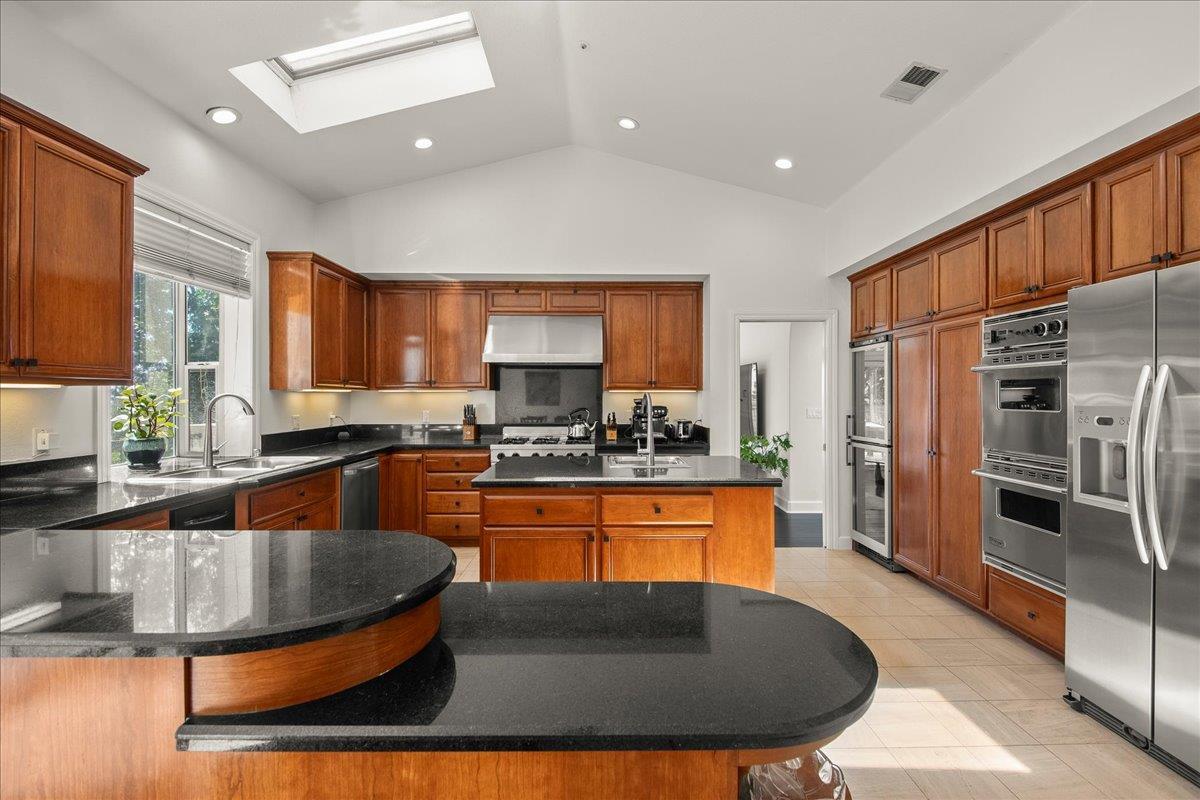 Detail Gallery Image 15 of 52 For 54 Old Orchard Rd, Los Gatos,  CA 95033 - 4 Beds | 5 Baths