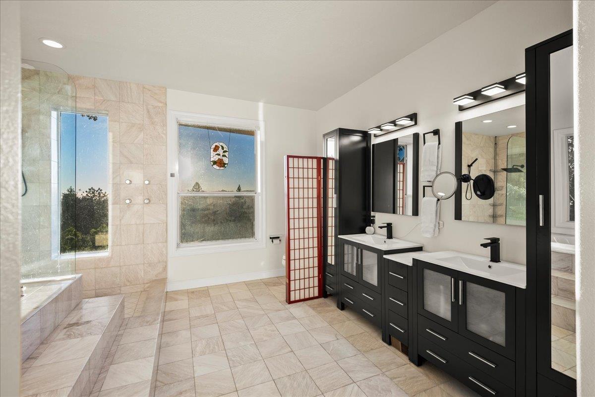 Detail Gallery Image 25 of 52 For 54 Old Orchard Rd, Los Gatos,  CA 95033 - 4 Beds | 5 Baths
