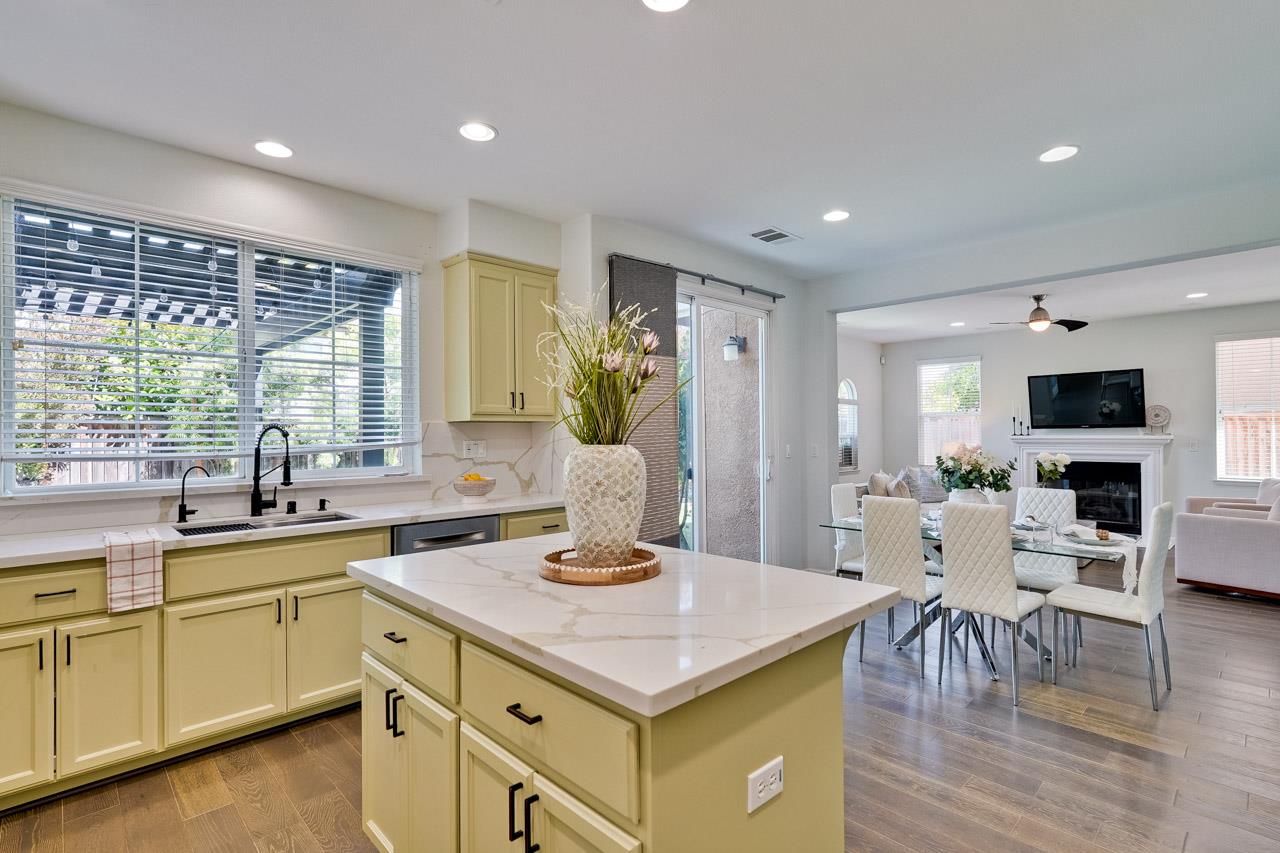 Detail Gallery Image 12 of 77 For 2172 Arlington Way, San Ramon,  CA 94582 - 3 Beds | 2/1 Baths