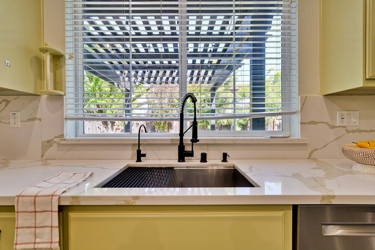 Detail Gallery Image 13 of 77 For 2172 Arlington Way, San Ramon,  CA 94582 - 3 Beds | 2/1 Baths