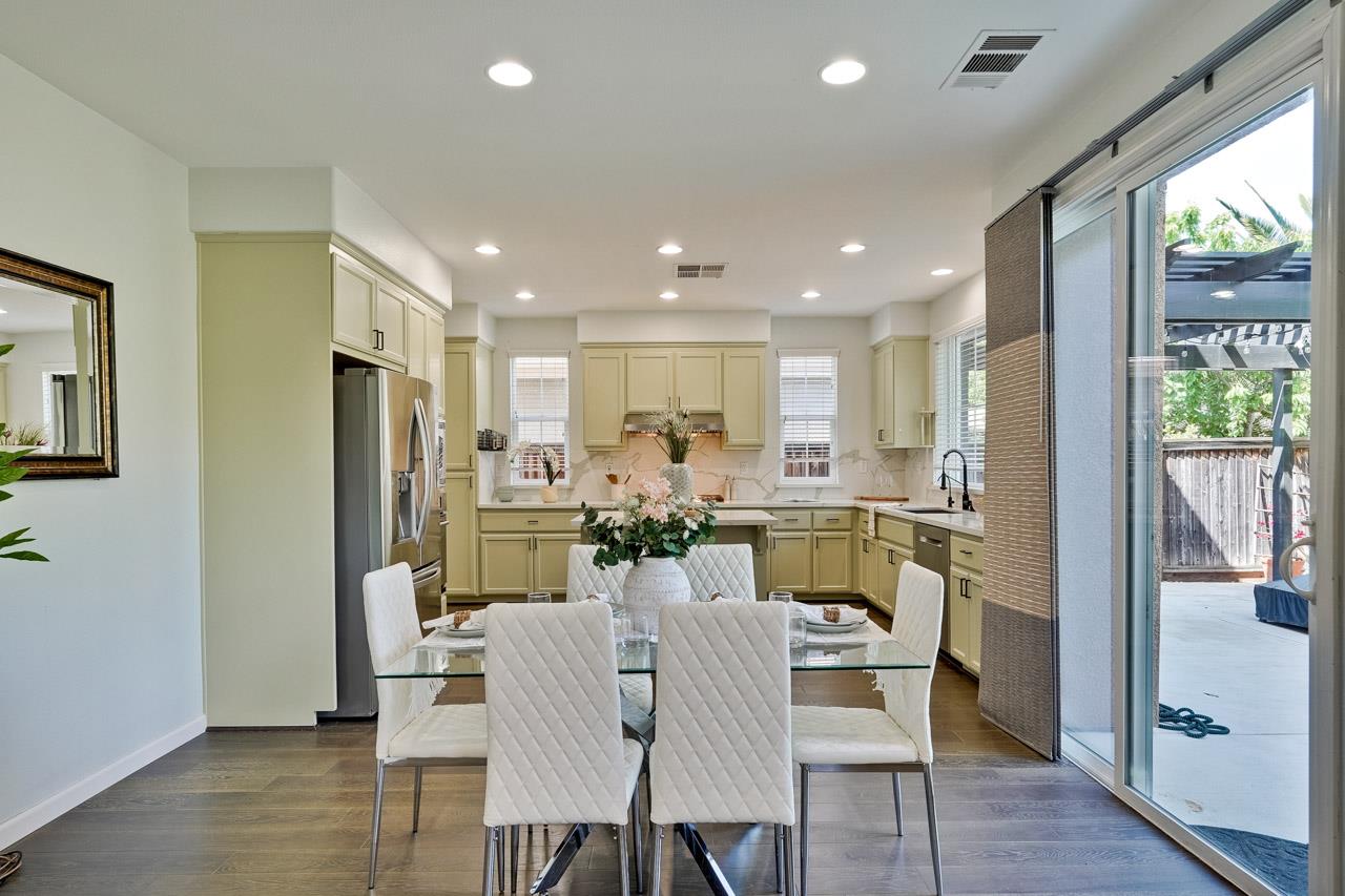 Detail Gallery Image 21 of 77 For 2172 Arlington Way, San Ramon,  CA 94582 - 3 Beds | 2/1 Baths