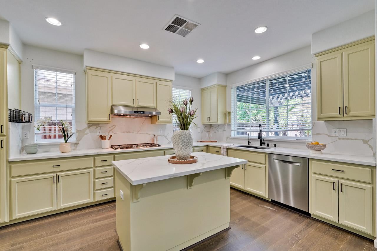 Detail Gallery Image 8 of 77 For 2172 Arlington Way, San Ramon,  CA 94582 - 3 Beds | 2/1 Baths