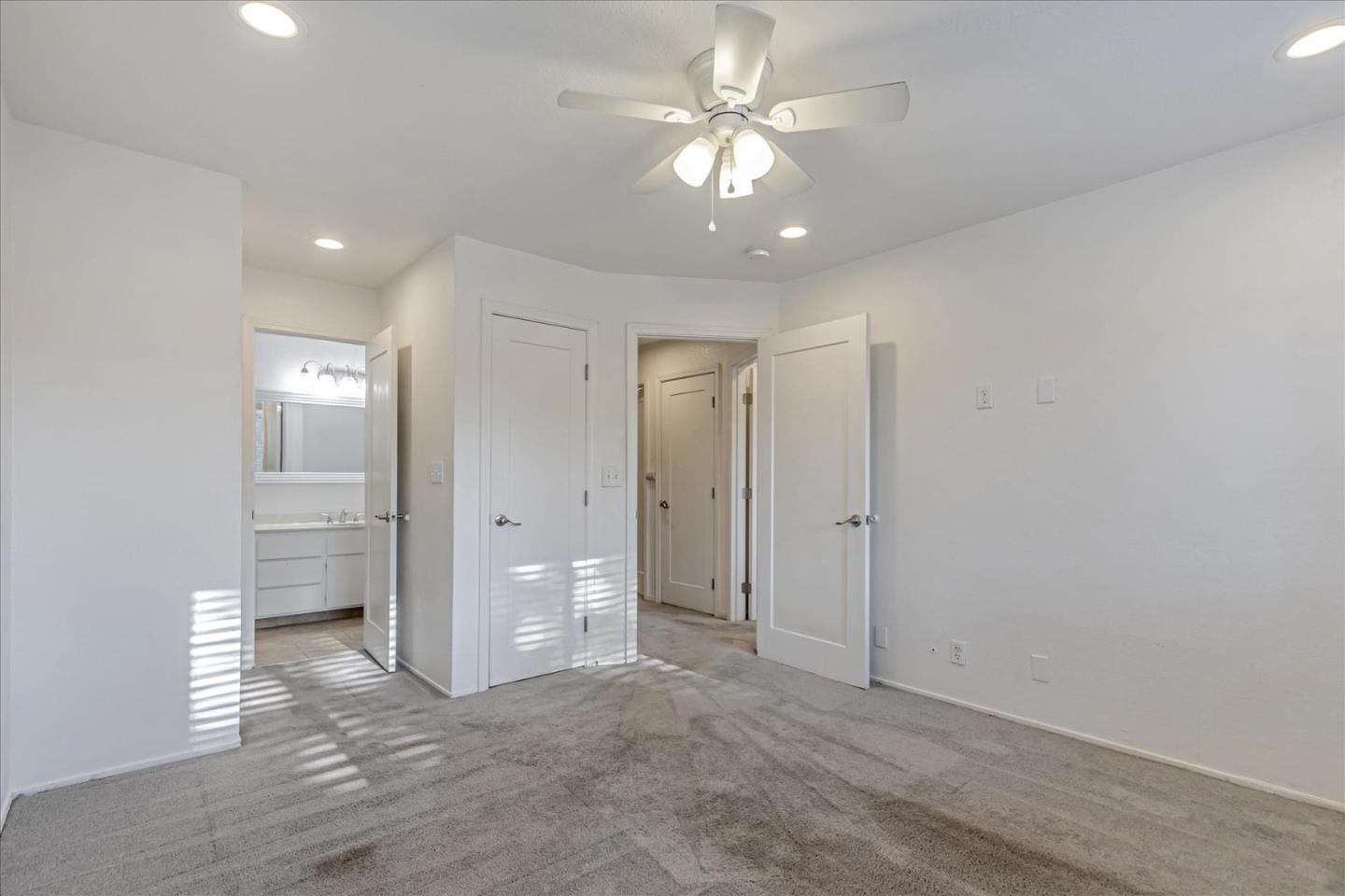 Detail Gallery Image 20 of 32 For 482 Coyote Creek Cir, San Jose,  CA 95116 - 2 Beds | 2 Baths