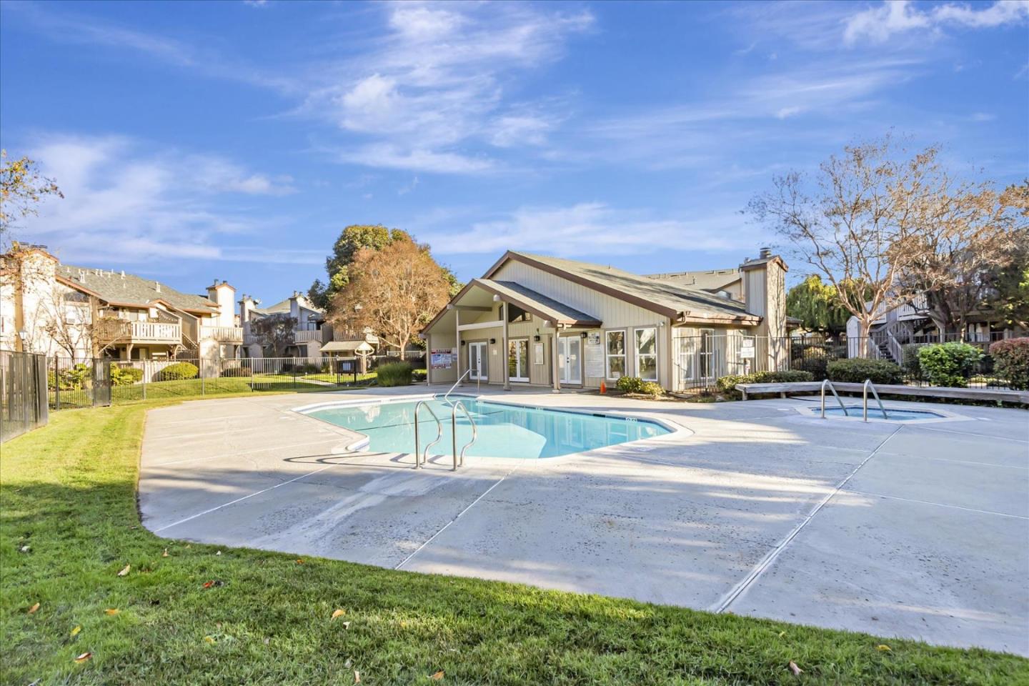 Detail Gallery Image 30 of 32 For 482 Coyote Creek Cir, San Jose,  CA 95116 - 2 Beds | 2 Baths