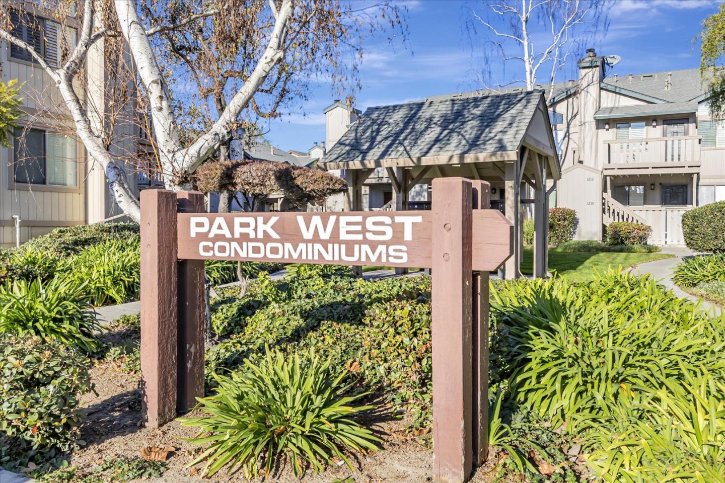 Detail Gallery Image 32 of 32 For 482 Coyote Creek Cir, San Jose,  CA 95116 - 2 Beds | 2 Baths
