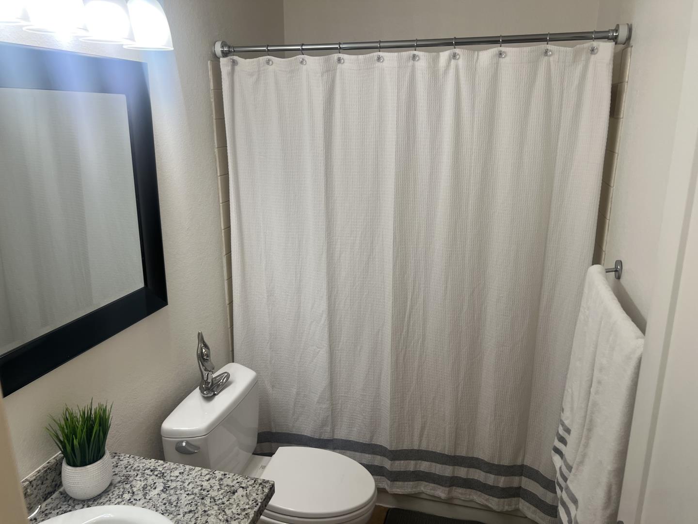 Detail Gallery Image 34 of 35 For 482 Coyote Creek Cir, San Jose,  CA 95116 - 2 Beds | 2 Baths