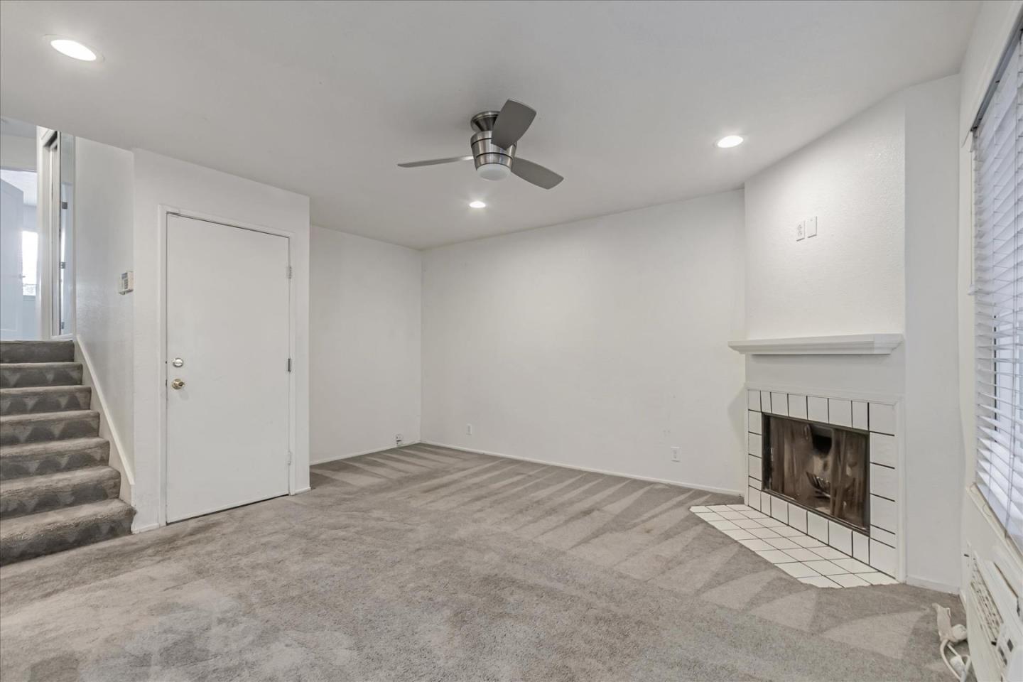 Detail Gallery Image 6 of 32 For 482 Coyote Creek Cir, San Jose,  CA 95116 - 2 Beds | 2 Baths