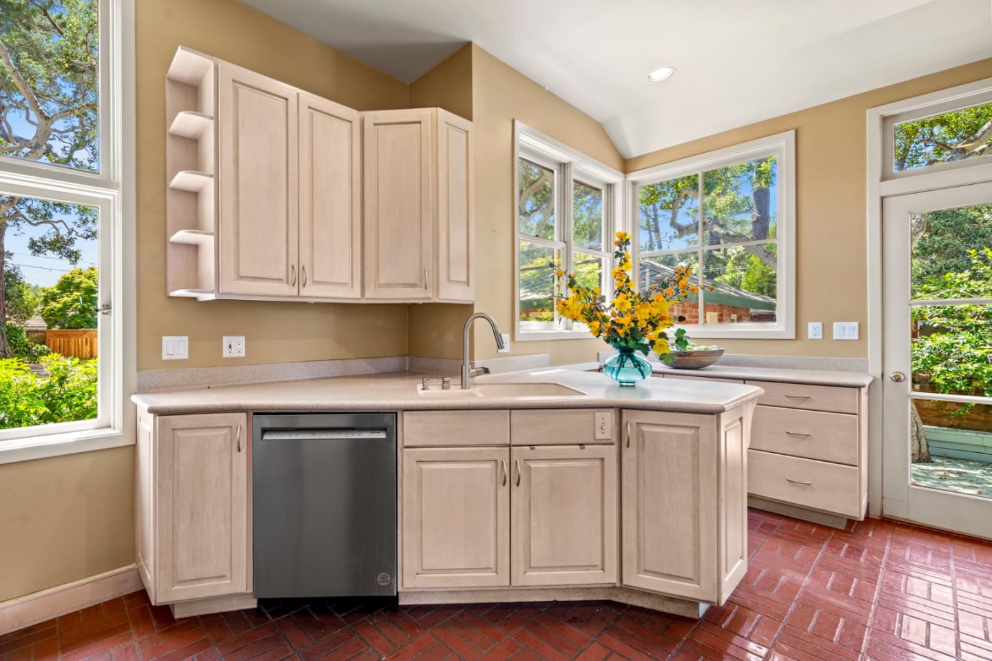 Detail Gallery Image 16 of 43 For 0 Junipero, Carmel,  CA 93923 - 5 Beds | 4 Baths