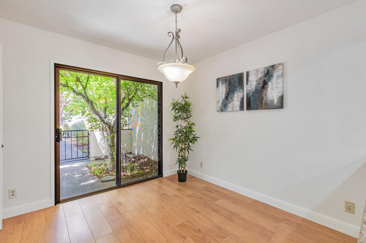 Detail Gallery Image 16 of 55 For 6251 Blauer Ln, San Jose,  CA 95135 - 2 Beds | 2 Baths