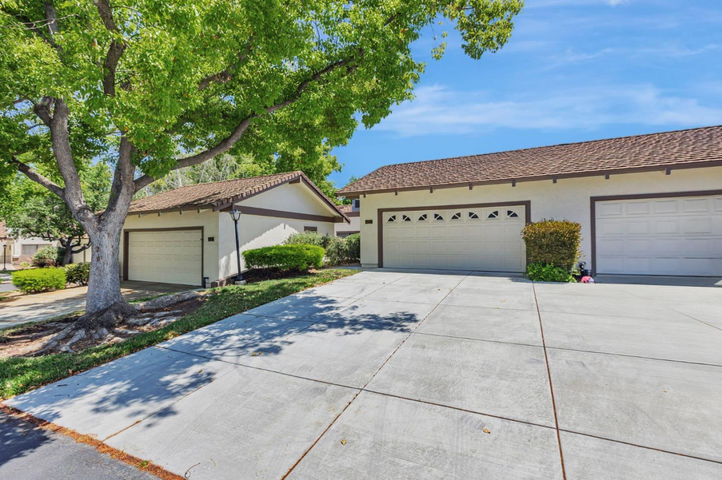 Detail Gallery Image 3 of 55 For 6251 Blauer Ln, San Jose,  CA 95135 - 2 Beds | 2 Baths