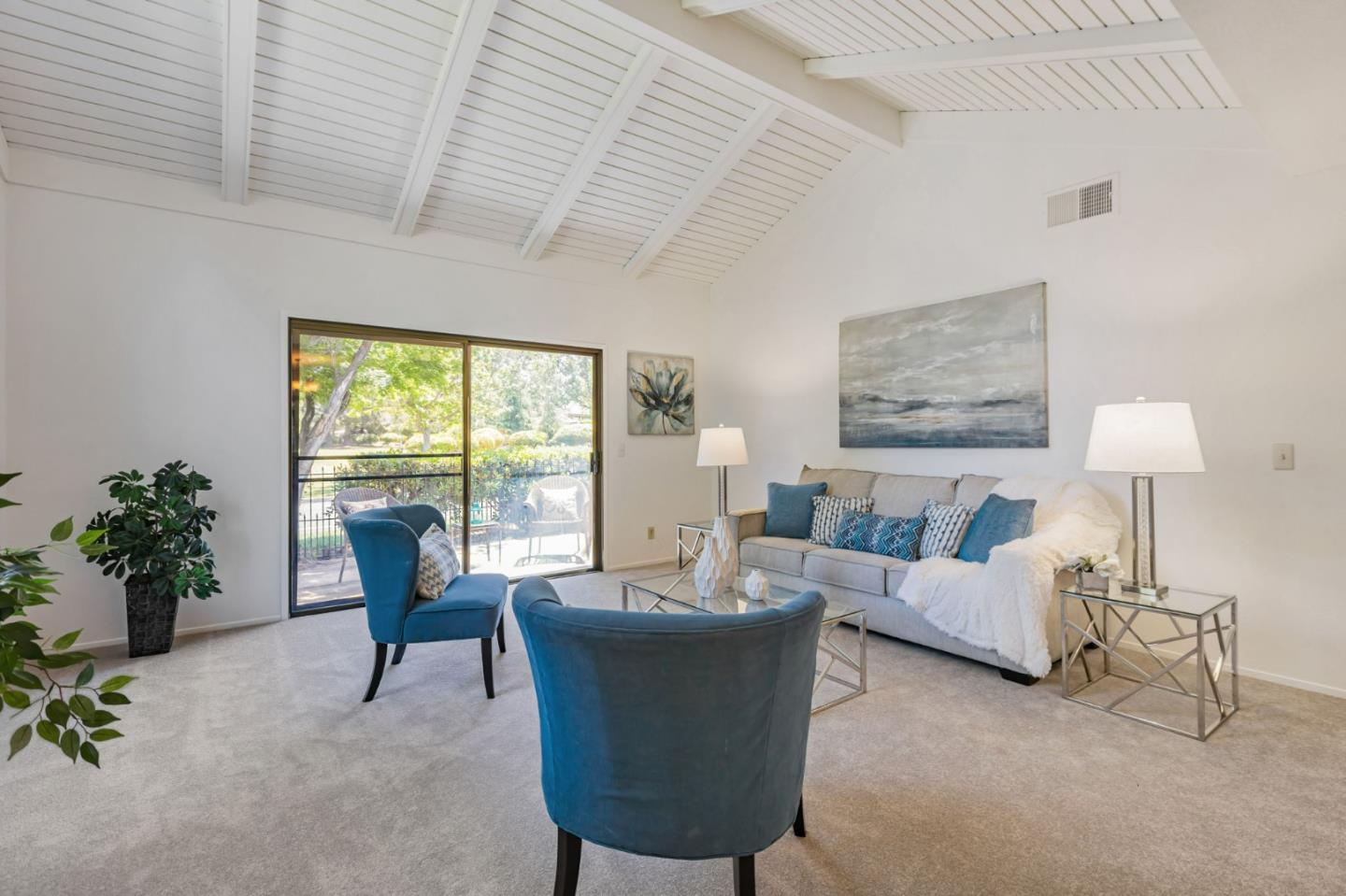 Detail Gallery Image 8 of 55 For 6251 Blauer Ln, San Jose,  CA 95135 - 2 Beds | 2 Baths