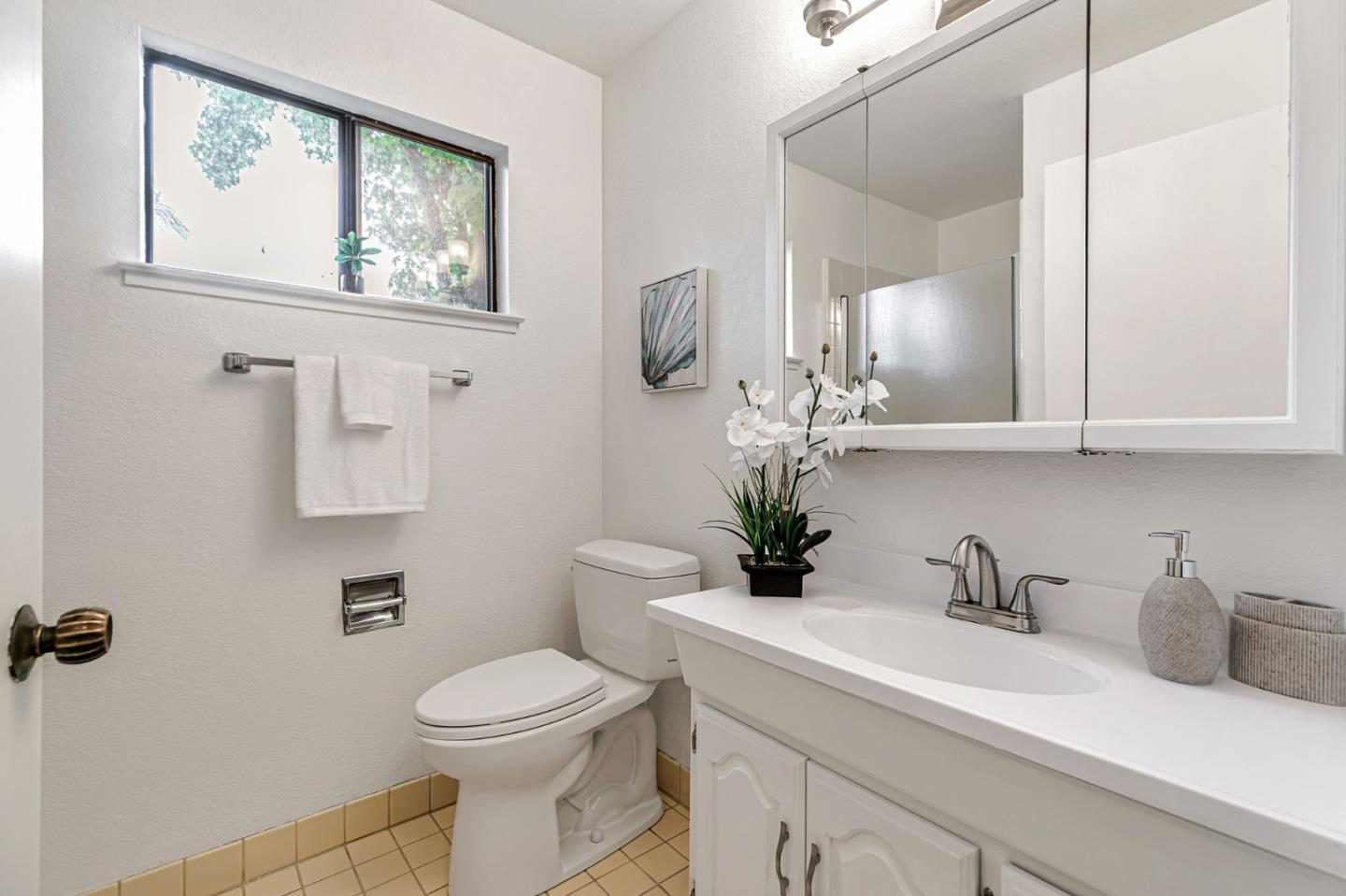 Detail Gallery Image 24 of 52 For 5183 Cribari Knls, San Jose,  CA 95135 - 2 Beds | 2 Baths