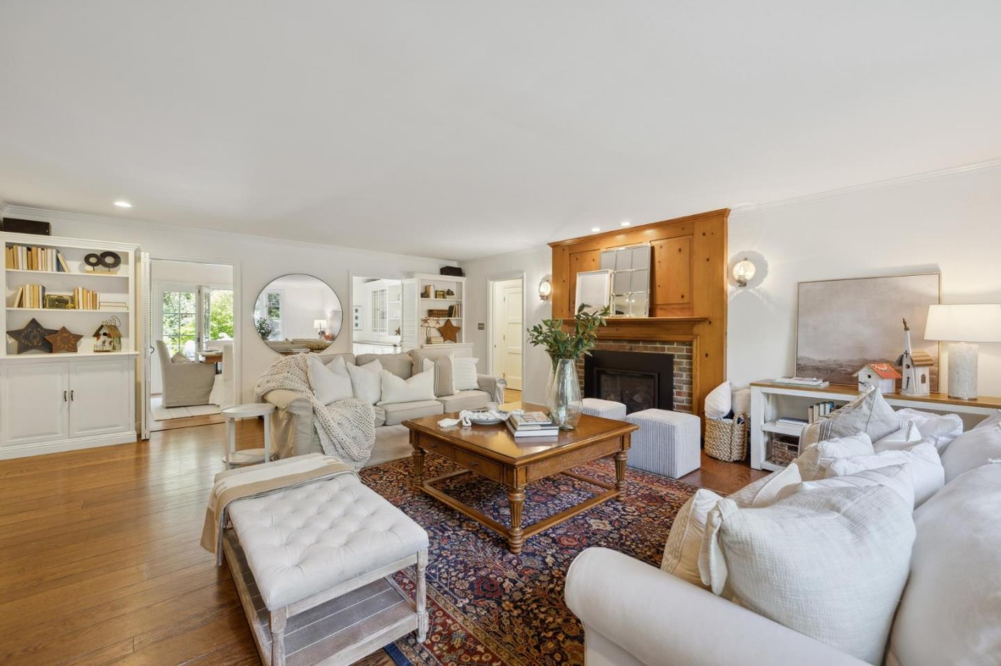 Detail Gallery Image 15 of 85 For 807 Crystal Springs Rd, Hillsborough,  CA 94010 - 4 Beds | 3/2 Baths