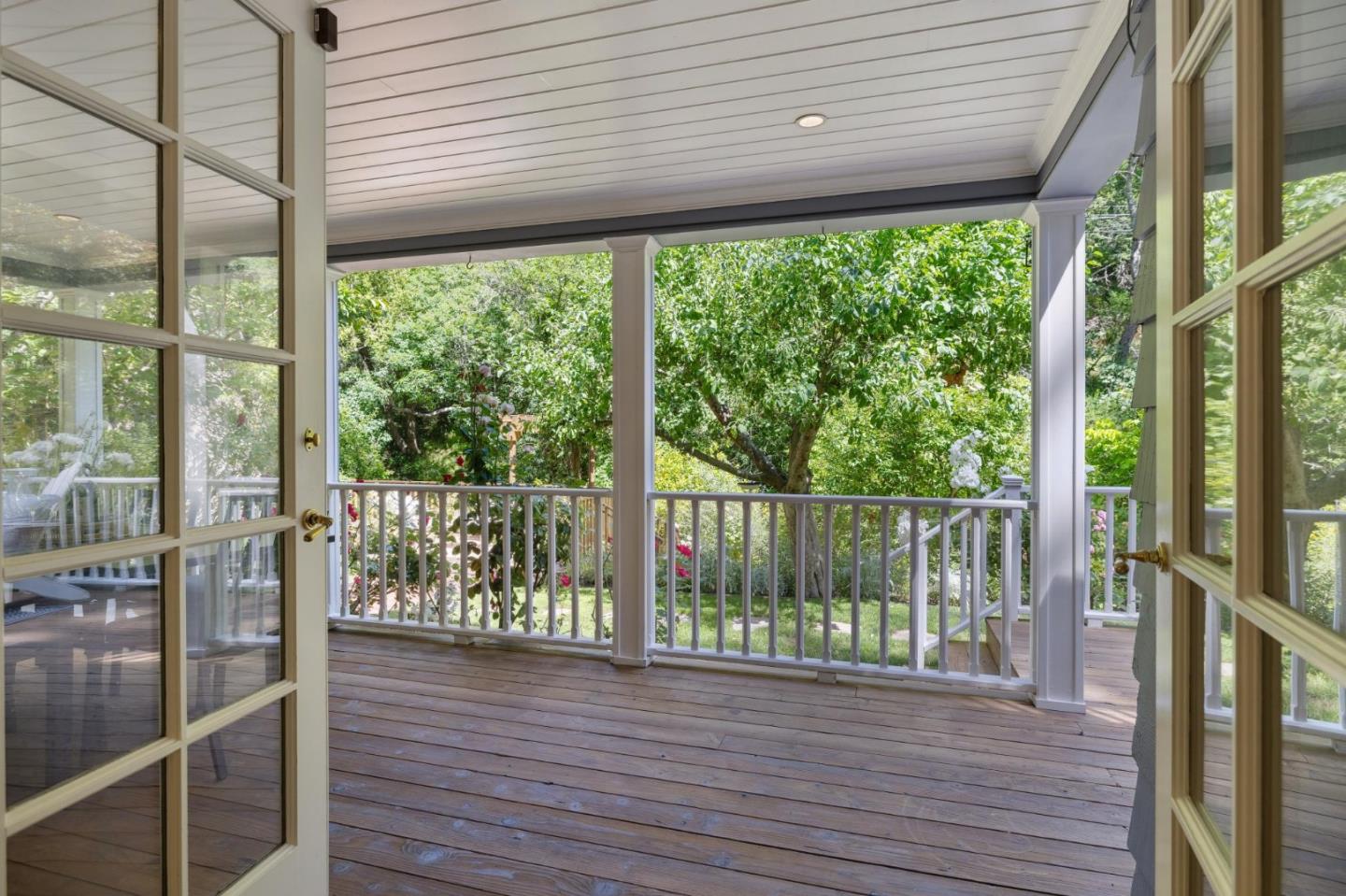 Detail Gallery Image 25 of 85 For 807 Crystal Springs Rd, Hillsborough,  CA 94010 - 4 Beds | 3/2 Baths