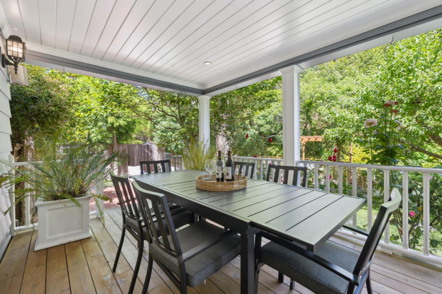 Detail Gallery Image 27 of 85 For 807 Crystal Springs Rd, Hillsborough,  CA 94010 - 4 Beds | 3/2 Baths