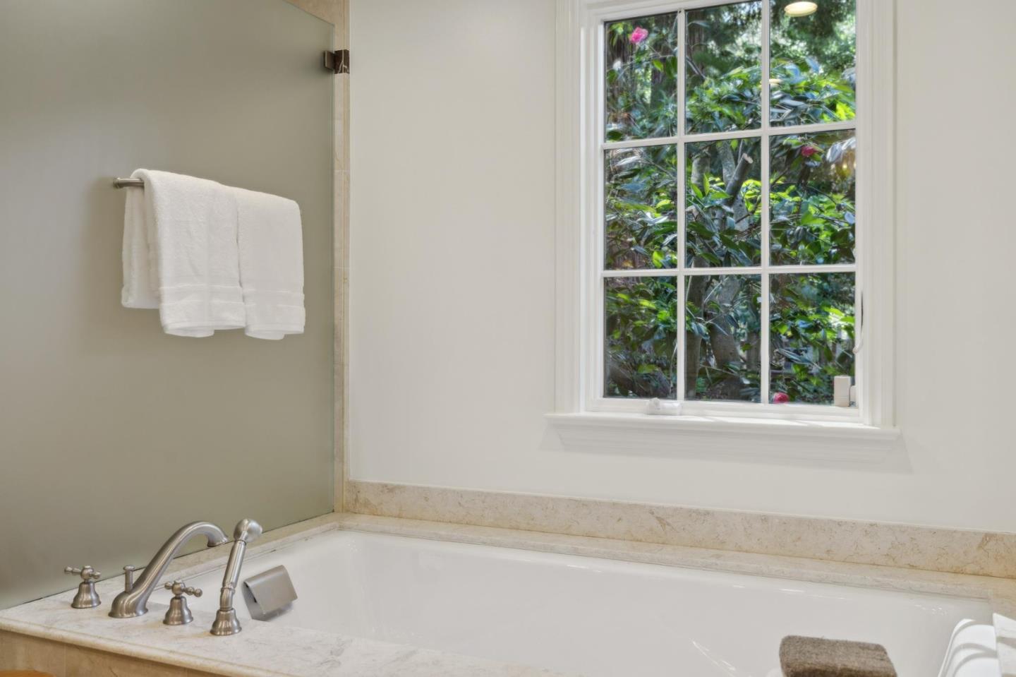 Detail Gallery Image 43 of 85 For 807 Crystal Springs Rd, Hillsborough,  CA 94010 - 4 Beds | 3/2 Baths