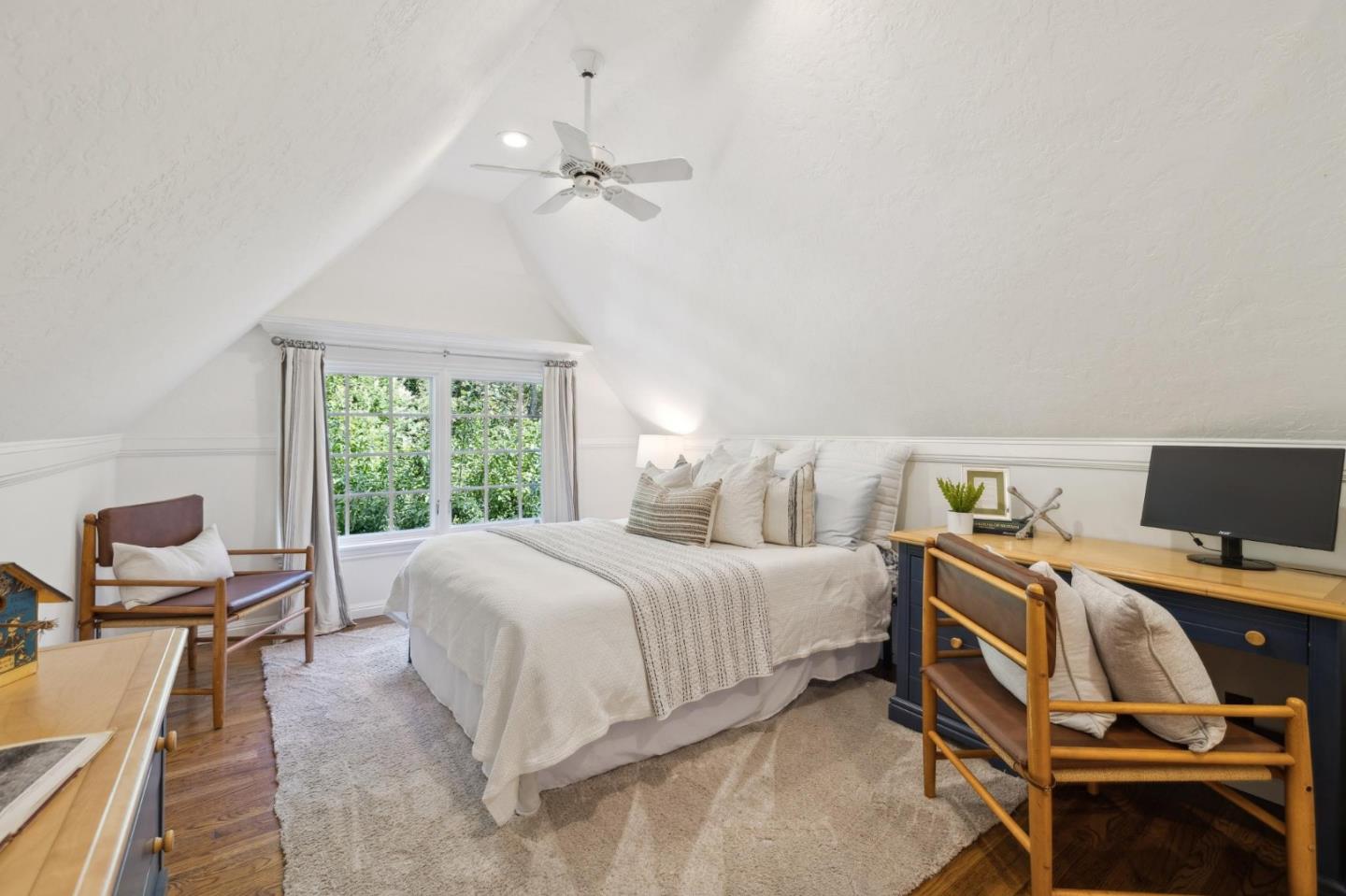 Detail Gallery Image 49 of 85 For 807 Crystal Springs Rd, Hillsborough,  CA 94010 - 4 Beds | 3/2 Baths