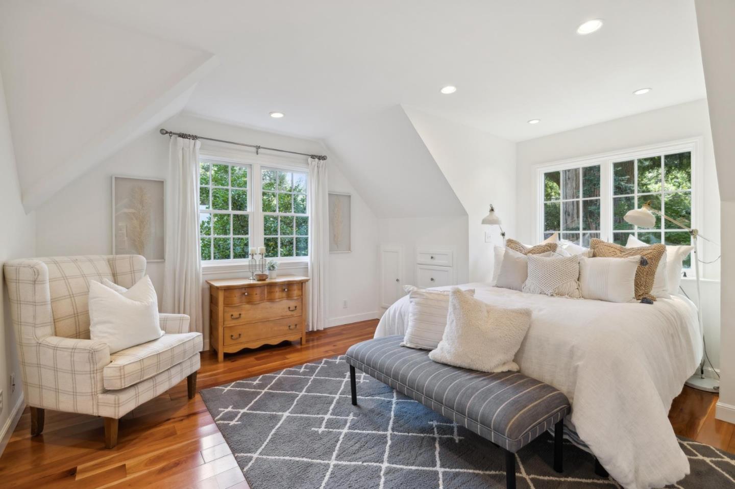 Detail Gallery Image 56 of 85 For 807 Crystal Springs Rd, Hillsborough,  CA 94010 - 4 Beds | 3/2 Baths