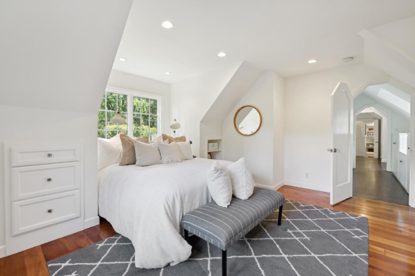 Detail Gallery Image 57 of 85 For 807 Crystal Springs Rd, Hillsborough,  CA 94010 - 4 Beds | 3/2 Baths