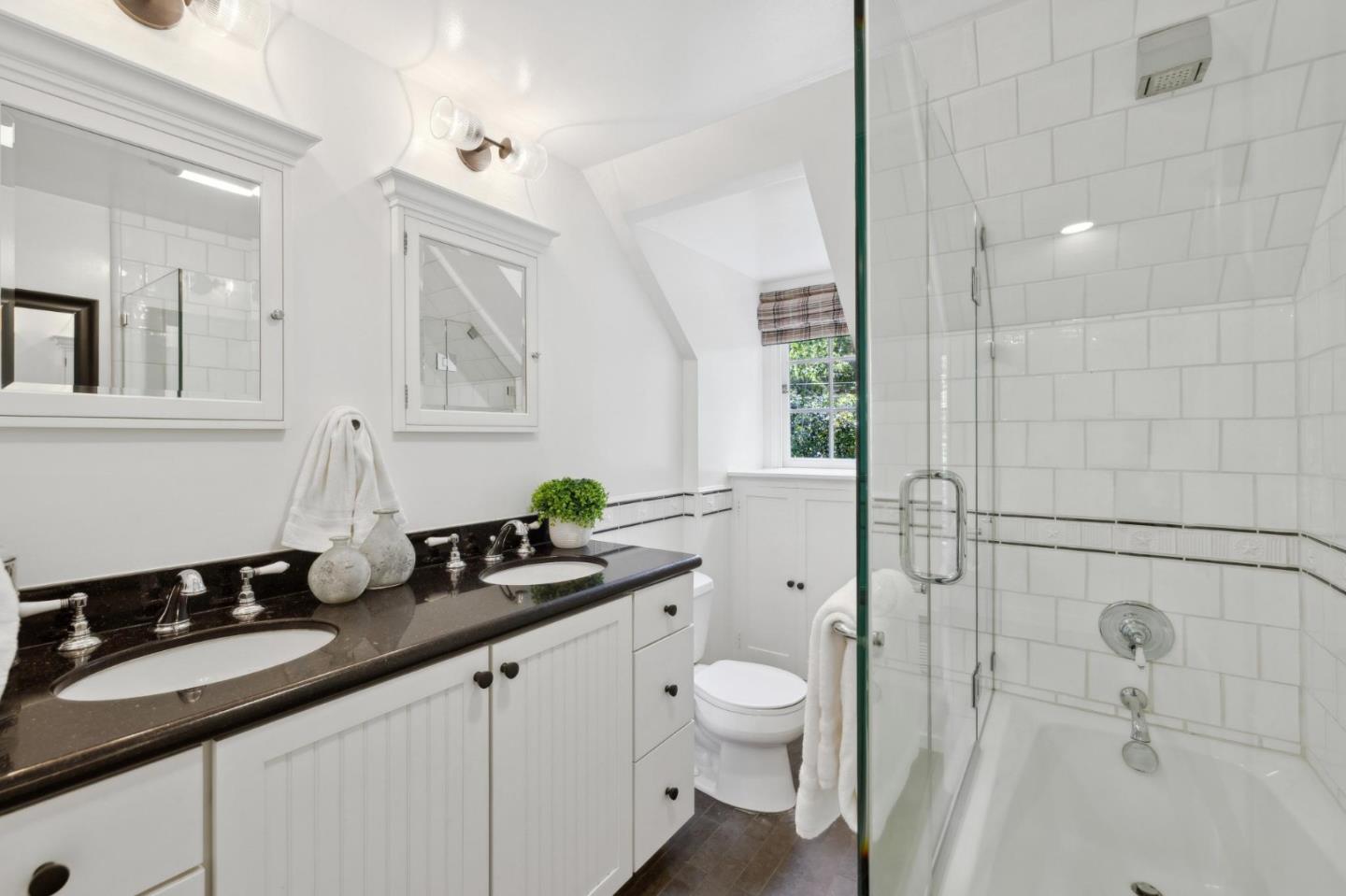 Detail Gallery Image 61 of 85 For 807 Crystal Springs Rd, Hillsborough,  CA 94010 - 4 Beds | 3/2 Baths