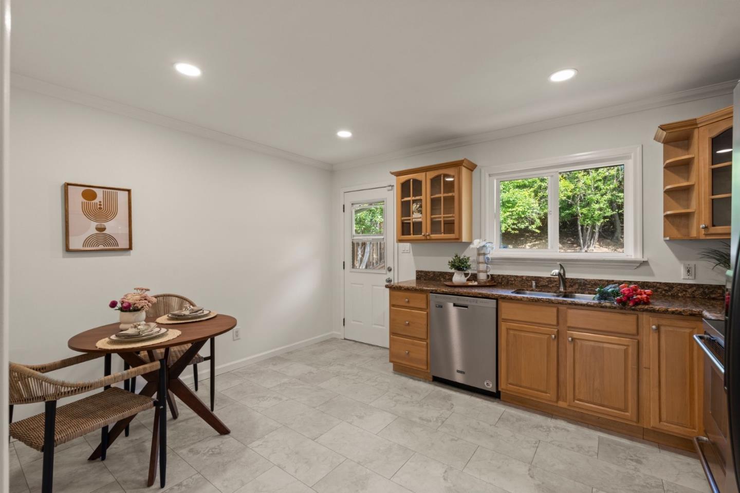 Detail Gallery Image 10 of 25 For 5117 Kingston Way, San Jose,  CA 95130 - 3 Beds | 2 Baths