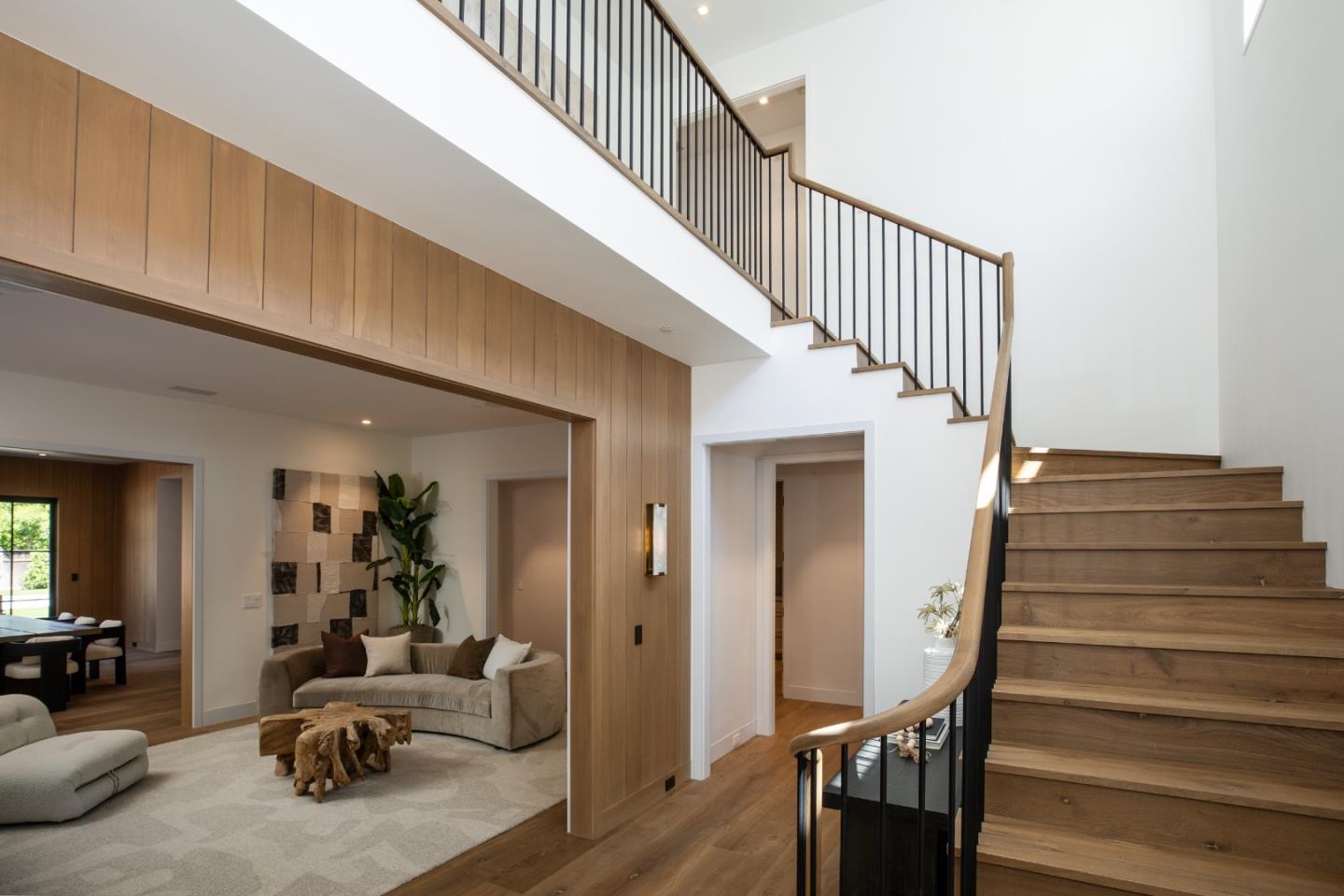 Detail Gallery Image 15 of 57 For 240 Valparaiso Ave, Atherton,  CA 94027 - 6 Beds | 6/1 Baths