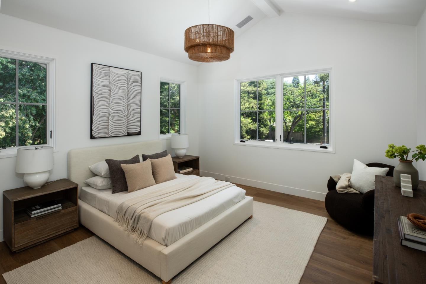 Detail Gallery Image 21 of 57 For 240 Valparaiso Ave, Atherton,  CA 94027 - 6 Beds | 6/1 Baths