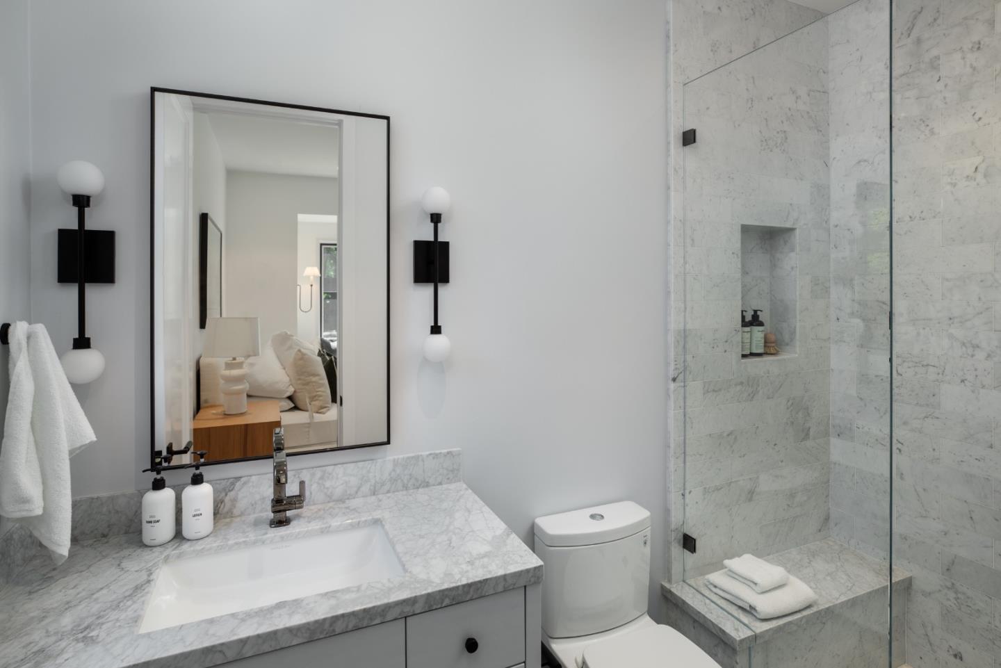 Detail Gallery Image 27 of 57 For 240 Valparaiso Ave, Atherton,  CA 94027 - 6 Beds | 6/1 Baths