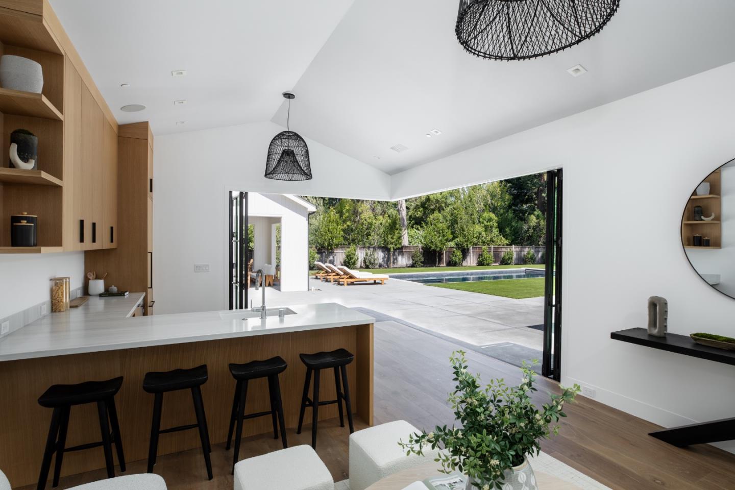 Detail Gallery Image 42 of 57 For 240 Valparaiso Ave, Atherton,  CA 94027 - 6 Beds | 6/1 Baths