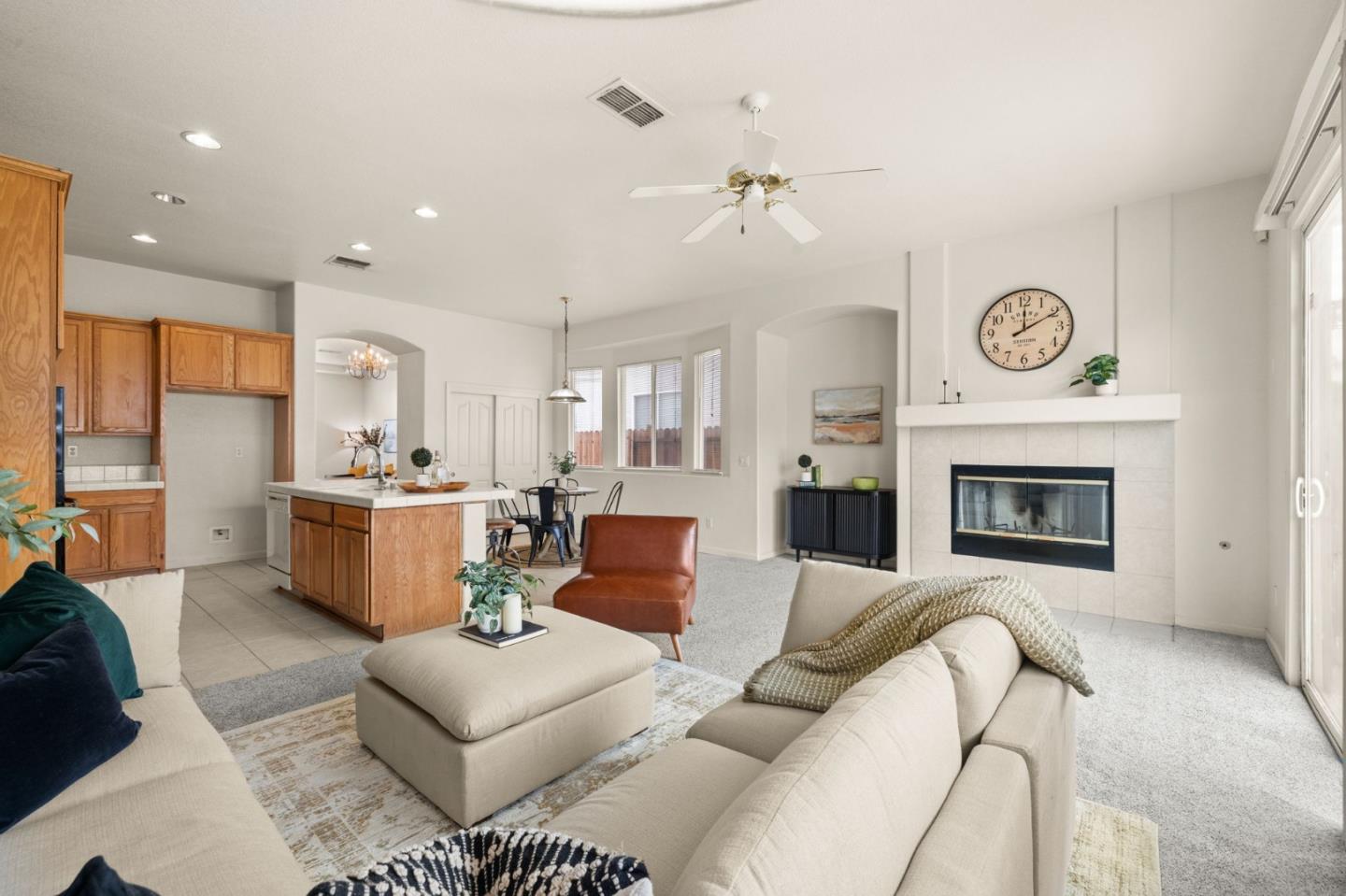 Detail Gallery Image 15 of 25 For 7008 Kilconnell Dr, Elk Grove,  CA 95758 - 4 Beds | 2 Baths