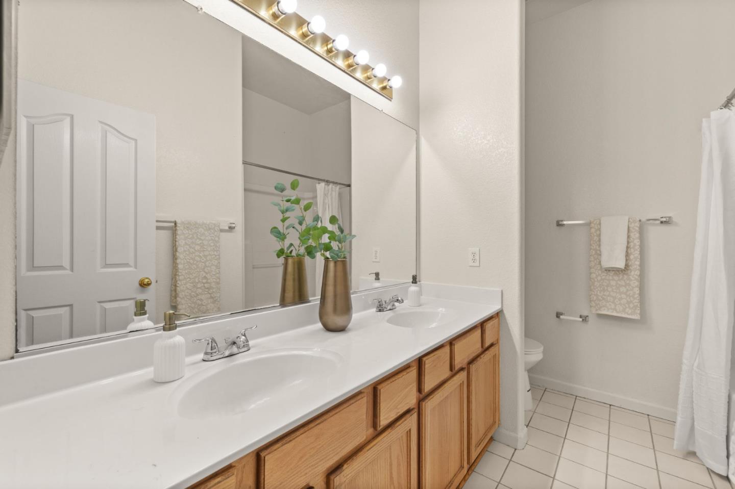 Detail Gallery Image 16 of 25 For 7008 Kilconnell Dr, Elk Grove,  CA 95758 - 4 Beds | 2 Baths