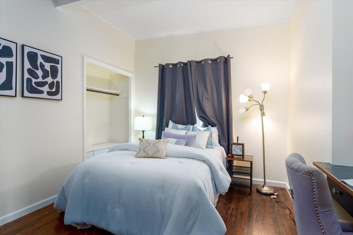 Detail Gallery Image 14 of 21 For 2037 Harding Ave, San Mateo,  CA 94403 - 3 Beds | 2 Baths