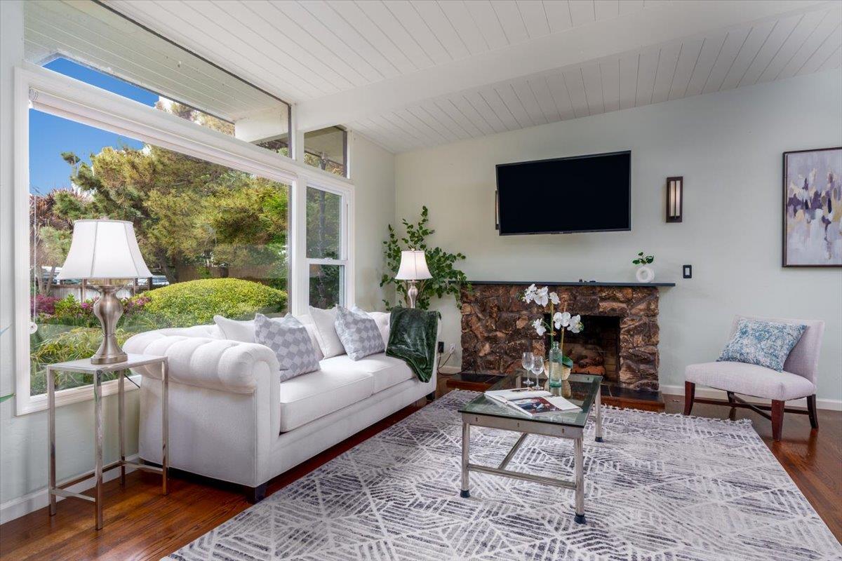 Detail Gallery Image 6 of 21 For 2037 Harding Ave, San Mateo,  CA 94403 - 3 Beds | 2 Baths