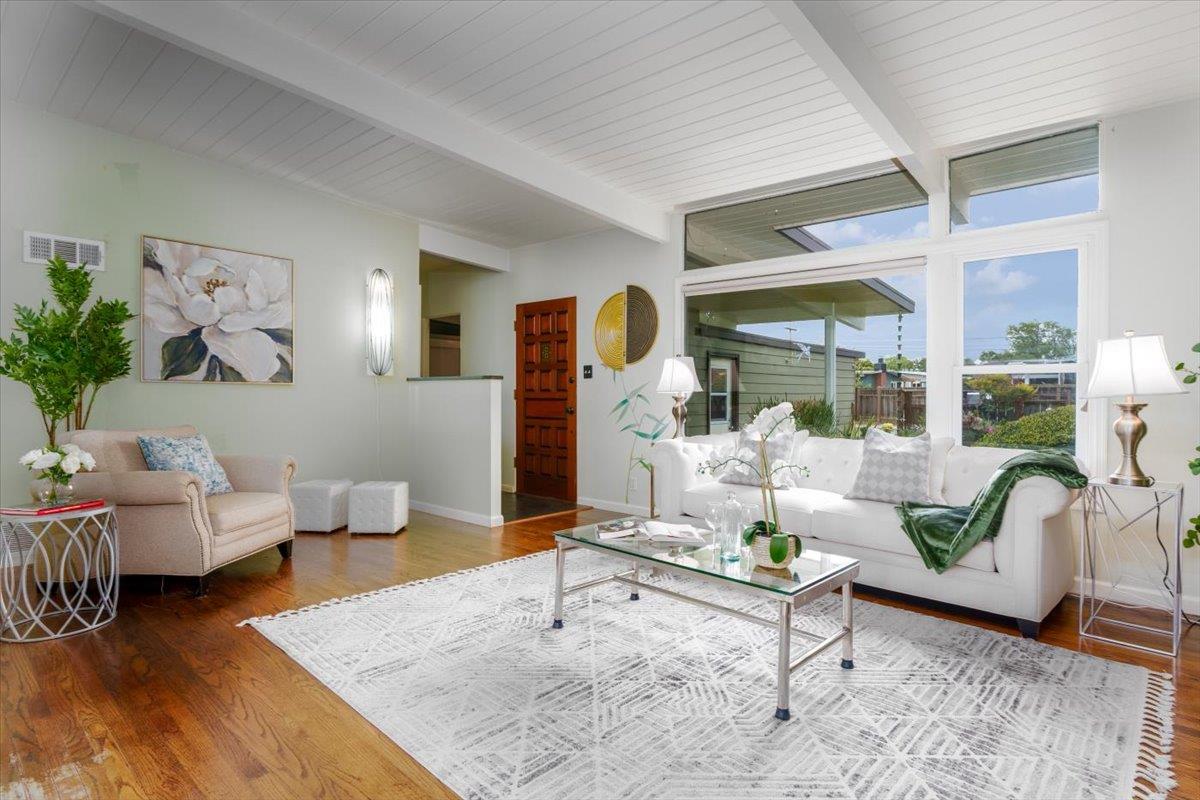 Detail Gallery Image 7 of 21 For 2037 Harding Ave, San Mateo,  CA 94403 - 3 Beds | 2 Baths