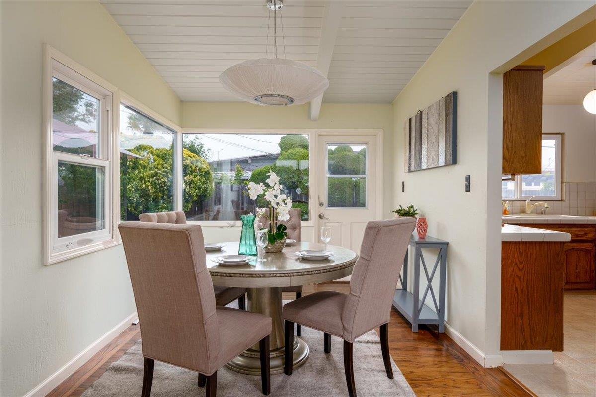 Detail Gallery Image 8 of 21 For 2037 Harding Ave, San Mateo,  CA 94403 - 3 Beds | 2 Baths