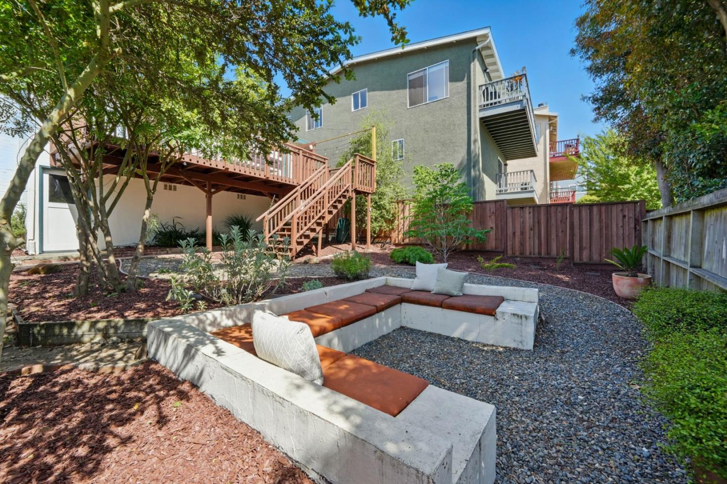 Detail Gallery Image 25 of 33 For 6532 Claremont Ave, Richmond,  CA 94805 - 3 Beds | 2 Baths