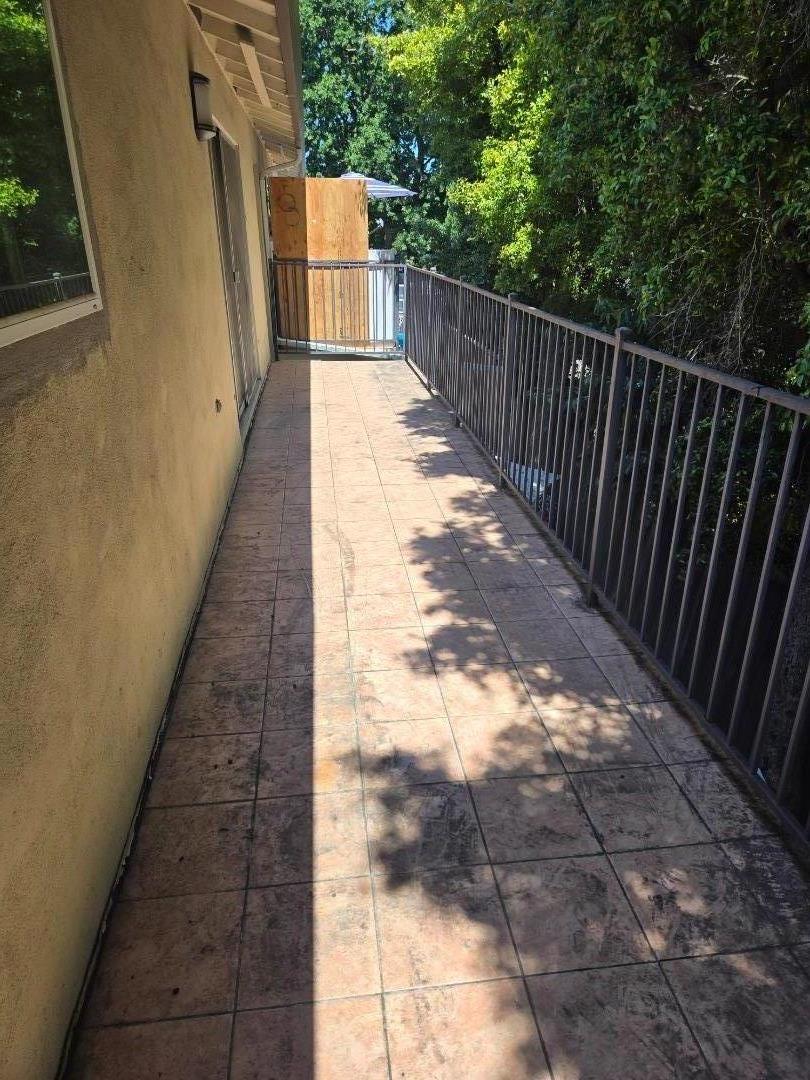 Detail Gallery Image 12 of 12 For 1021 Fulton St, Redwood City,  CA 94061 - 2 Beds | 1 Baths