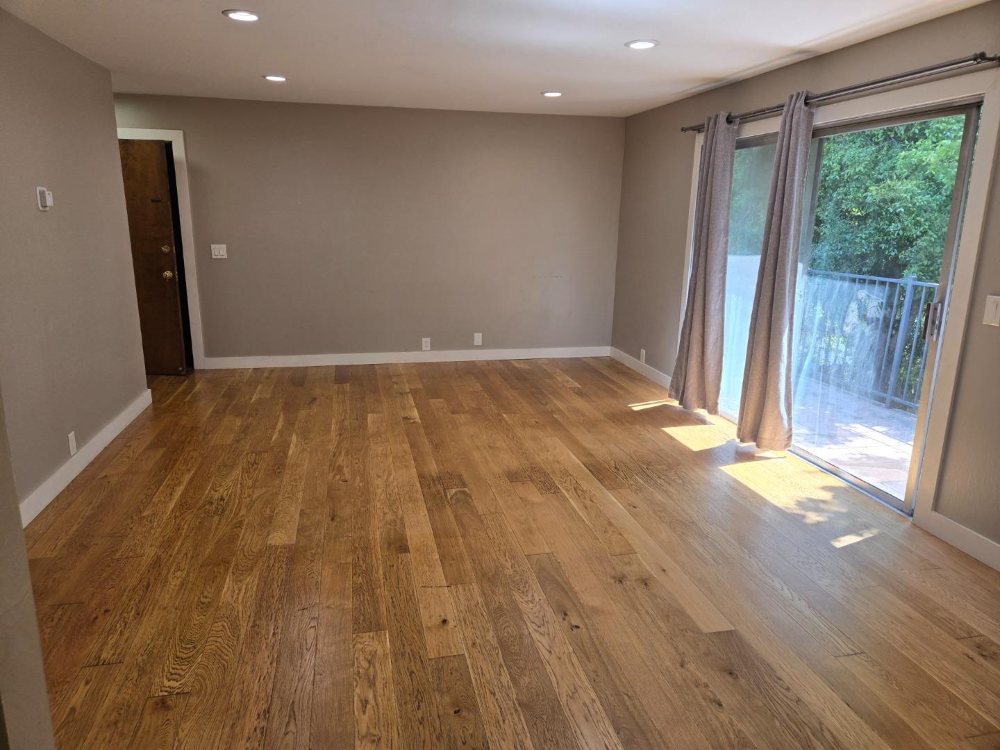Detail Gallery Image 2 of 12 For 1021 Fulton St, Redwood City,  CA 94061 - 2 Beds | 1 Baths