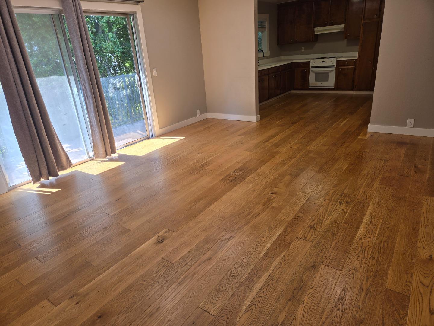 Detail Gallery Image 3 of 12 For 1021 Fulton St, Redwood City,  CA 94061 - 2 Beds | 1 Baths