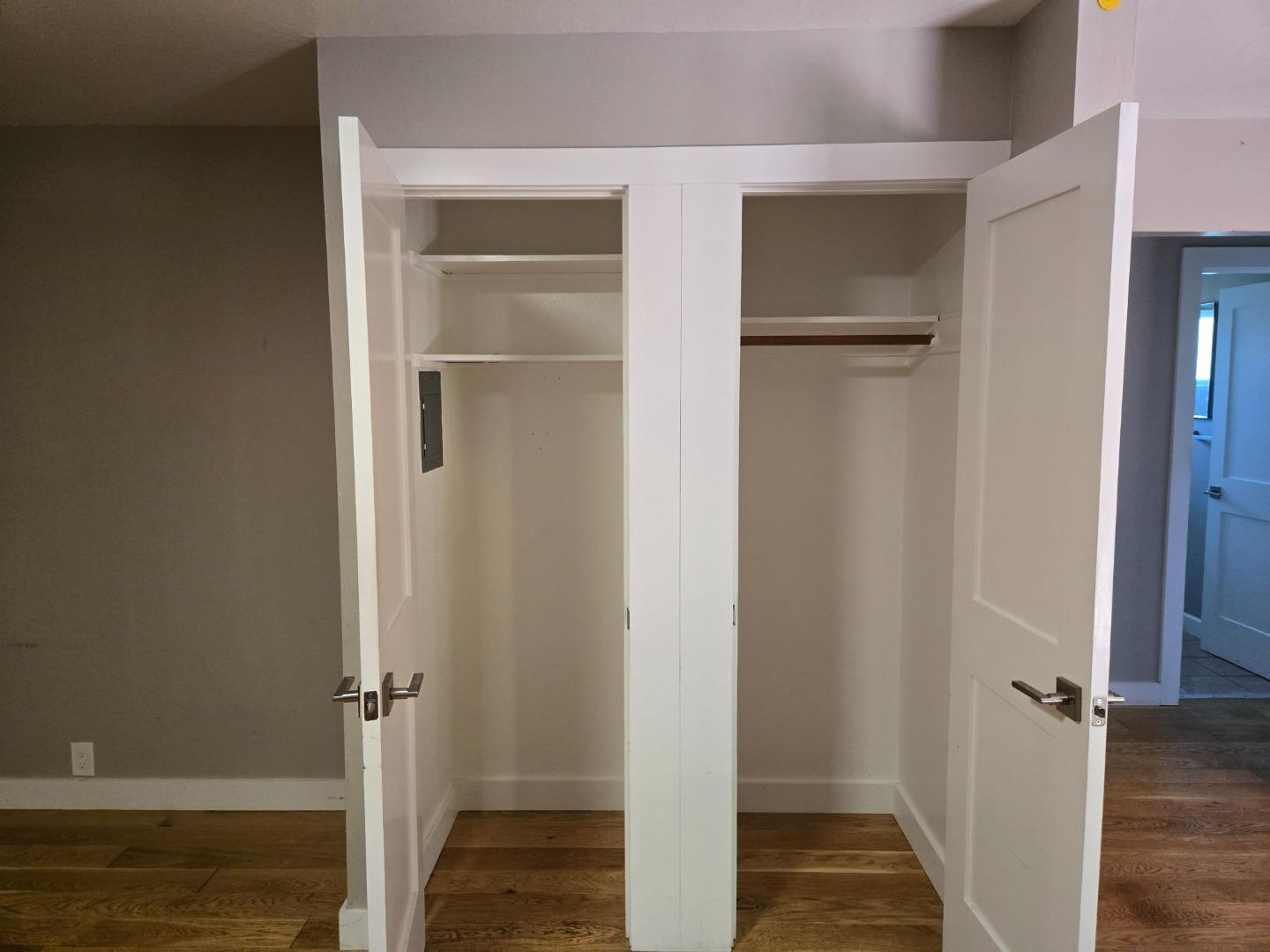 Detail Gallery Image 6 of 12 For 1021 Fulton St, Redwood City,  CA 94061 - 2 Beds | 1 Baths