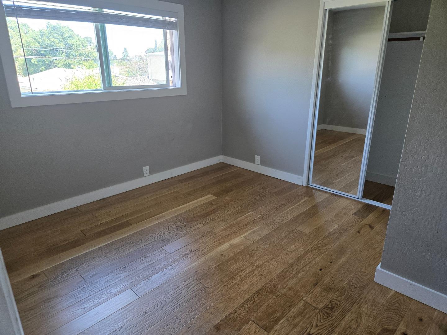 Detail Gallery Image 8 of 12 For 1021 Fulton St, Redwood City,  CA 94061 - 2 Beds | 1 Baths