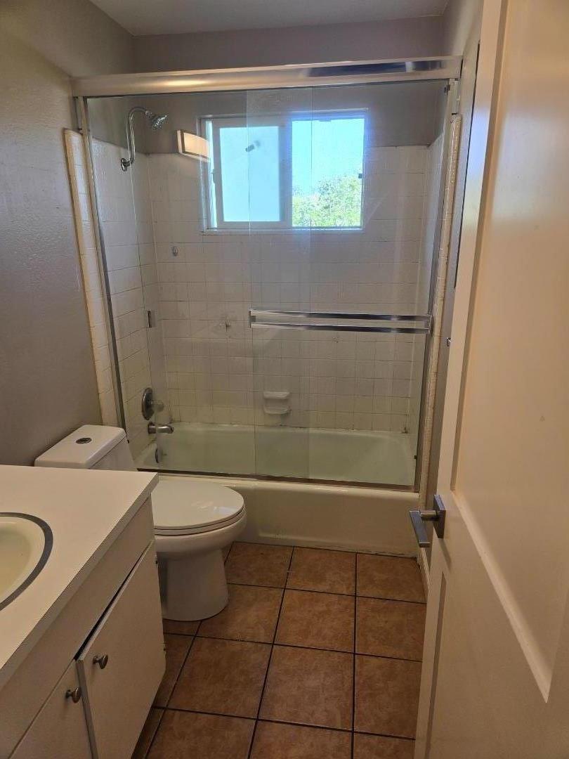 Detail Gallery Image 9 of 12 For 1021 Fulton St, Redwood City,  CA 94061 - 2 Beds | 1 Baths