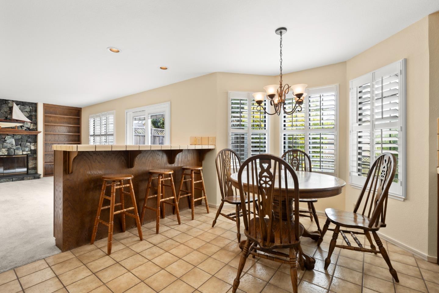 Detail Gallery Image 14 of 52 For 420 Greenbrier Rd, Half Moon Bay,  CA 94019 - 4 Beds | 3 Baths