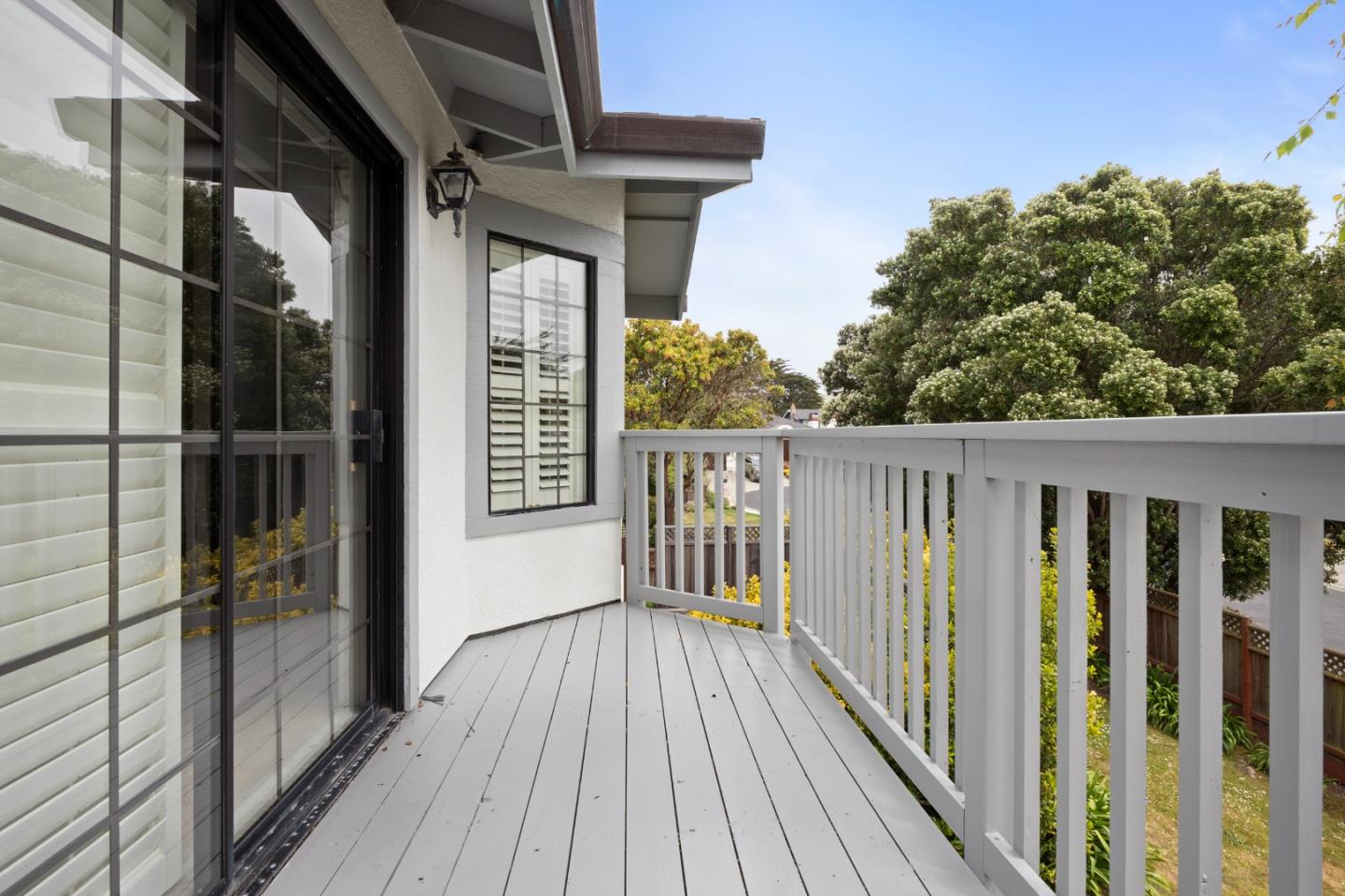 Detail Gallery Image 32 of 52 For 420 Greenbrier Rd, Half Moon Bay,  CA 94019 - 4 Beds | 3 Baths
