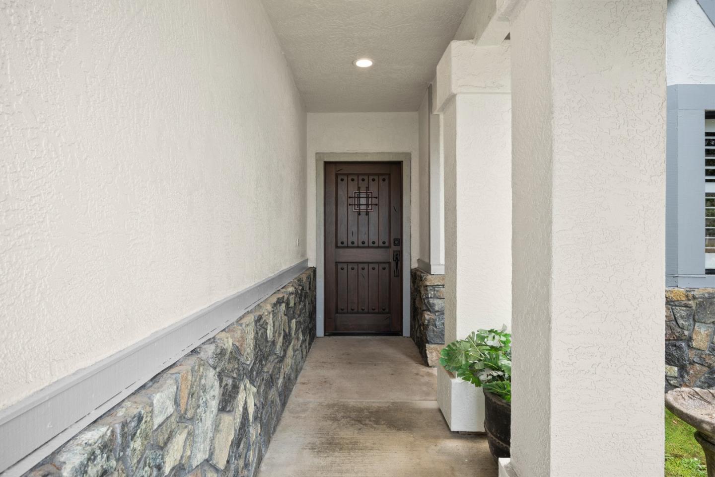 Detail Gallery Image 4 of 52 For 420 Greenbrier Rd, Half Moon Bay,  CA 94019 - 4 Beds | 3 Baths